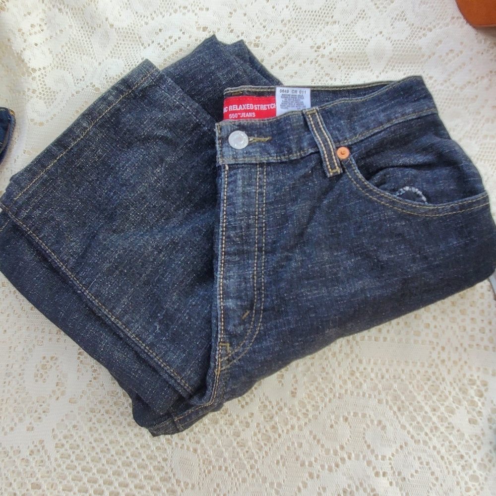 Levi's 550 Relaxed Fit Stretch Taper Leg Jeans Women's Size 8 EUC - Picture 9 of 10